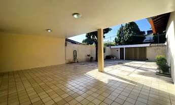 Imagem 3: Casa para venda possui 306 metros quadrados com 4 quartos em Ininga - Teresina - Piauí