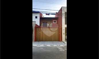 Imagem: Casa duplex com 174,55 m² no Montese