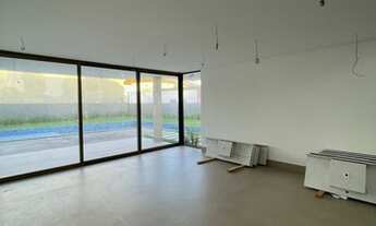 Imagem 4: BELÍSSIMA OPORTUNIDADE EM CONDOMÍNIO DE LUXO