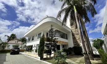 Imagem: Sobrado para venda tem 800 metros quadrados