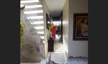 Imagem 6: Casa de condomínio para venda tem 200 metros quadrados com 3 quartos em Petrópolis - Macei