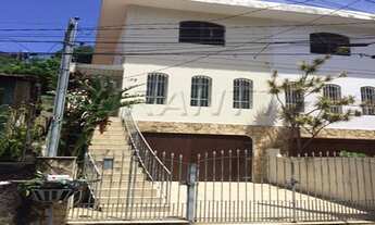 Imagem: Linda casa em Vila Mazzei