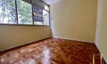 Imagem 4: Apartamento (desocupado) de 3 quartos no miolo de Icarai