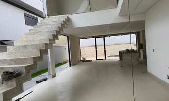 Imagem 2: CASA JARDINS VALENCIA Casa em Condomínio com 5 Quarto(s) e 7 banheiro(s) à Venda, 301.86 p