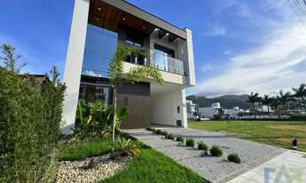 Imagem: Casa com fundo lago no Deltaville 3 Quartos