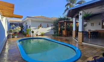 Imagem 5: Casa para Venda em Presidente Prudente, Jardim Estoril, 3 dormitórios, 1 suíte, 5 banheiro