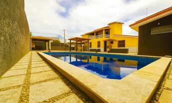 Imagem: Casa de Alto Padrão - 4 Quartos, Piscina