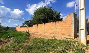 Imagem: Meio lote próximo ao São Geraldo 2