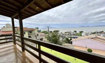 Imagem: Casa de 2 andares com 3 dormitórios sendo