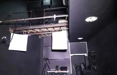 Imagem 8: Sala duplex no Caminho das Árvores