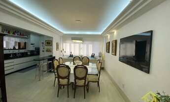 Imagem 2: Imóvel para venda com 245 metros quadrados com 4 quartos em Praia da Costa - Vila Velha