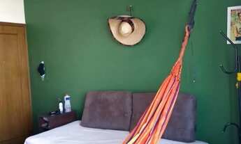 Imagem 2: Apartamento de 2 dormitórios, sacada, churrasqueira no bairro Menino Deus