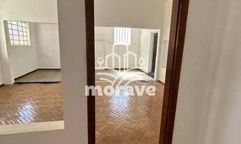 Imagem 2: Imóvel para aluguel possui 437 metros quadrados com 12 quartos