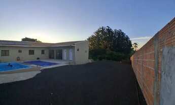 Imagem 5: Vendo chácara de 1000 metros com piscina, salão de festa e 2 quartos sala e 3 banheiros