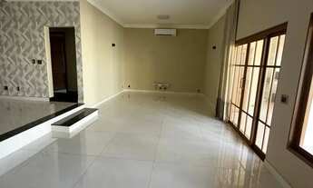 Imagem 3: Casa de condomínio para aluguel tem 270 metros quadrados com 4 quartos