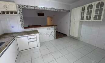 Imagem 5: Oportunidade - Casa Sobrado - Residencial De Ville - 4 Dormitórios - 200m²