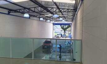 Imagem 2: Galpão para aluguel com 370 metros e 6 metros de pé direito