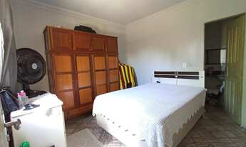 Imagem 7: Casa com 03 quartos, barracão no fundo com 01 quarto; Localizada no Jardim Bonança