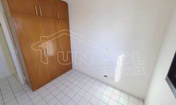 Imagem 5: A Unisol Imóveis aluga apartamento de dois dormitórios sendo uma suíte no Centro, próximo