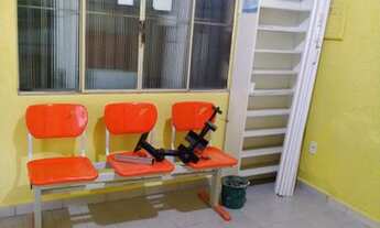 Imagem: Alugo Sala comercial com recepção e split