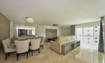 Imagem 2: Apartamento com 4 dormitórios à venda com 377m² por R$ 3.800.000,00 no bairro Água Verde