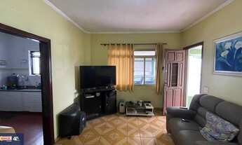 Imagem 2: ÓTIMA CASA INDEPENDENTE 151M² - 2 DORMS - 8 VAGAS DE GARAGEM - CENTRO