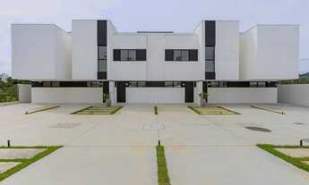 Imagem: Sobrado em condomínio fechado em Camboriú