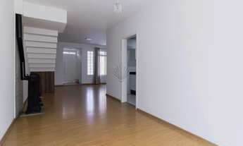 Imagem 5: Delícia de sobrado no bairro Uberaba! Com 3 dormitórios (sendo 1 suíte), 2 vagas de garage