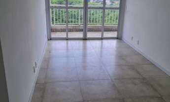 Imagem 3: Apartamento para aluguel e venda possui 75 metros quadrados com 2 quartos