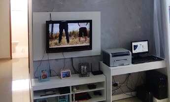 Imagem 3: Apartamento com 02 quartos, suíte, sacada com churrasqueira e garagem coberta