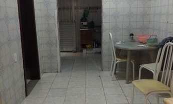 Imagem 2: 2 Quartos Iraja Casa com 2 dormitórios