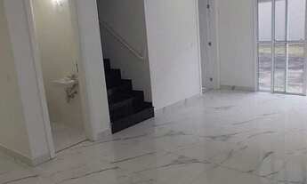 Imagem 2: Lindo sobrado para aluguel possui 136 metros quadrados com 4 quartos. Venha conhecer!