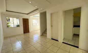 Imagem 2: Casa de condomínio sobrado para aluguel tem 120 metros quadrados com 3 quartos