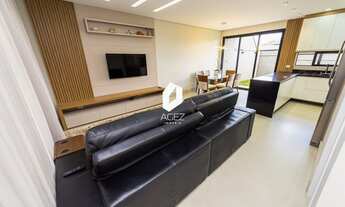 Imagem 3: Casa em condomínio a venda com 03 suítes, quintal e terraço amplo com área gourmet!