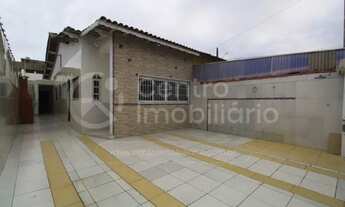 Imagem 1: CASA à venda com 2 quartos em Itanhaém, no bairro Gaivota