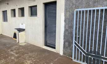 Imagem 2: Apartamento com 1 dormitório para alugar, 45 m² por R$ 650/mês - Parque Residencial Jacira