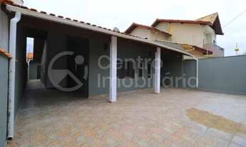 Imagem: CASA à venda com 2 quartos em Peruíbe