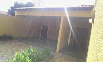 Imagem 4: Casa térrea para locação com 4 dormitórios, piscina e completa em armários