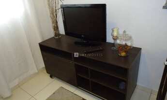 Imagem 2: Apartamento com 2 dormitórios, sala ampla para 2 ambientes, 1 banheiro, 1 vaga de garagem