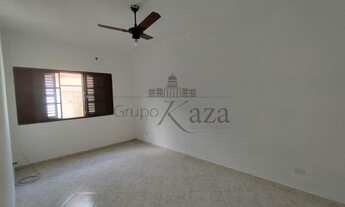 Imagem 3: Casa - Jardim Mesquita - Jacareí - 3 Dormitórios - Estuda Permuta