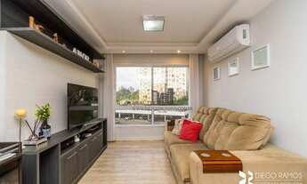 Imagem 4: Apartamento semimobiliado de 2 dormitórios com 01 box/vaga no Jardim Carvalho em POA/RS