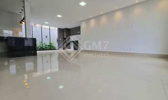 Imagem 3: Sobrado para Venda em Goiânia, Setor Três Marias, 3 dormitórios, 3 suítes, 4 banheiros, 2