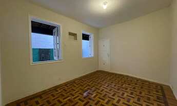 Imagem 5: Apartamento(tipo casa) todo reformado em rua Bucólica em Laranjeiras