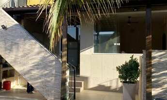 Imagem: Vendo terreno com 2 excelentes casas e uma