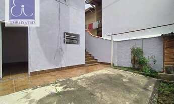 Imagem 2: Casa em boa localização com garagem