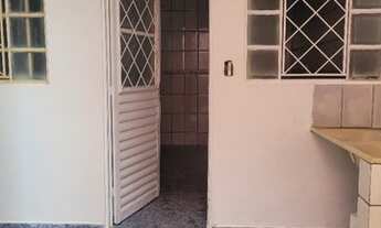 Imagem: Alugo casa de fundo