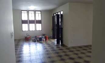 Imagem 4: Casa para aluguel tem 200 metros quadrados com 3 quartos em -