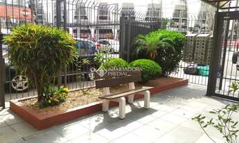 Imagem 3: Partamento amplo e reformado de 2 dormitórios e 1 vaga rotativa junto ao Beira Rio