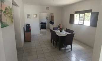 Imagem 5: Casa grande com um Terreno ao lado, árvores frutíferas e um pequeno rio