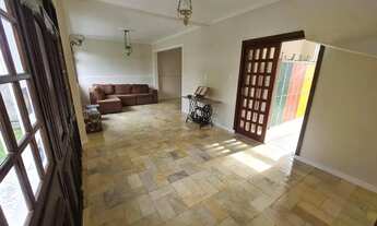 Imagem 6: Casa de 06 Dorm. Sendo 02 suítes na Trindade